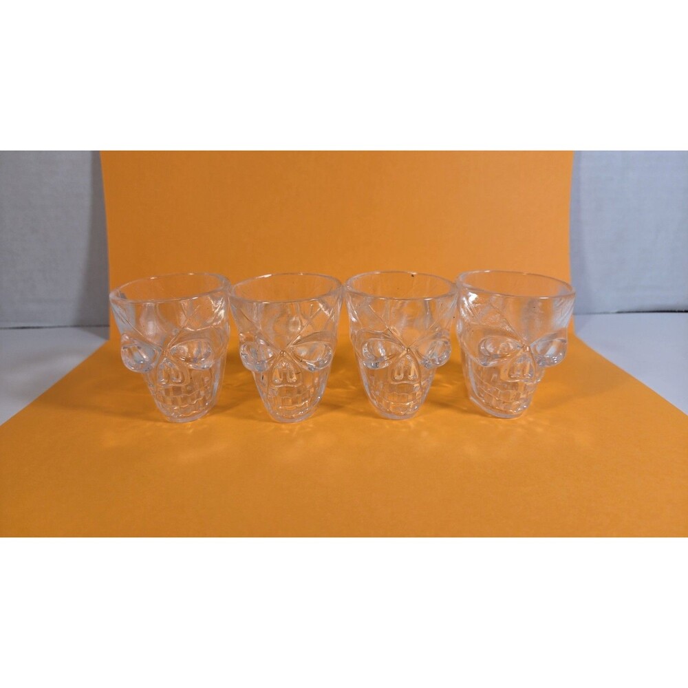 Skull Clear Shot Glasses Plastic Set Of 4 1.5 Oz